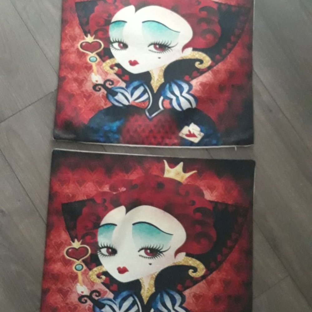 NEW QUEEN OF HEARTS PILLOWCASES ALICE  WONDERLAND